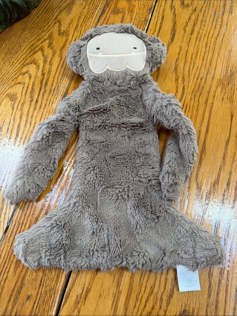 Slumberkins Yeti Bigfoot snugly.  Approximately 14”. Good condition.